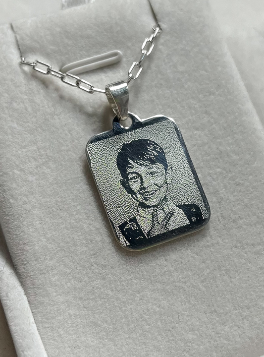 Medalla Rectangular Mediana 23x17mm